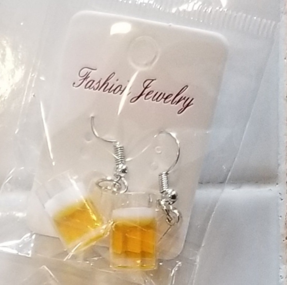 Beer mug earrings